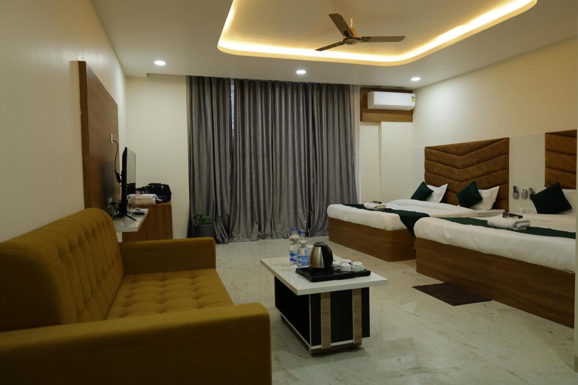 Hotel The Prime Land Hoshangabad Exteriér fotografie